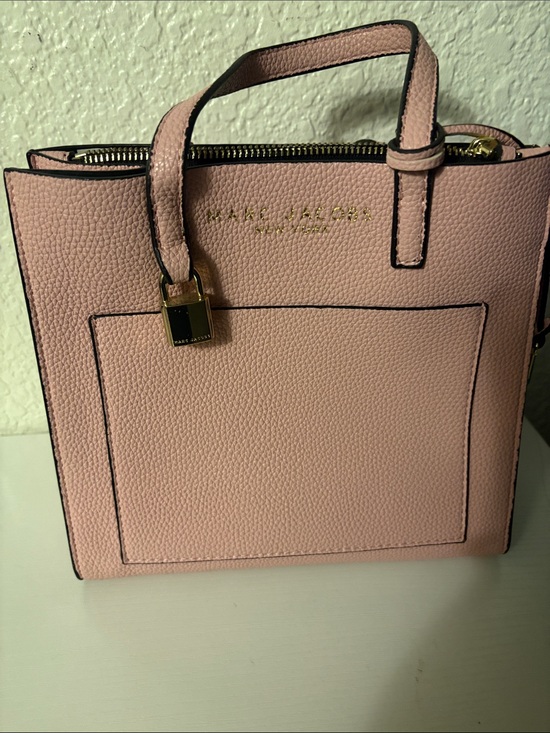 Marc Jacobs Handbags - Pink Marc Jacobs  no strap Pebbled Leather Top-Handle Tote